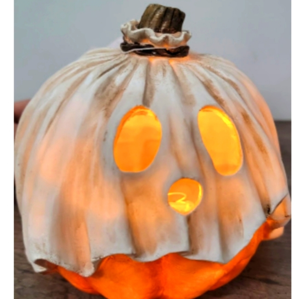 Ghostly Pumpkin LED Light Decor , ghost pumpkin , ghost jack-o-lantern